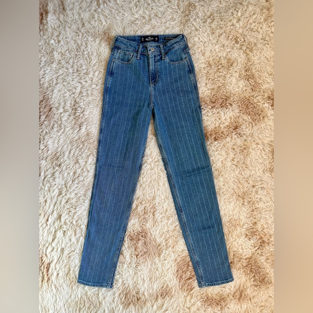 Hollister Stripped Ultra High Rise Mom Jeans